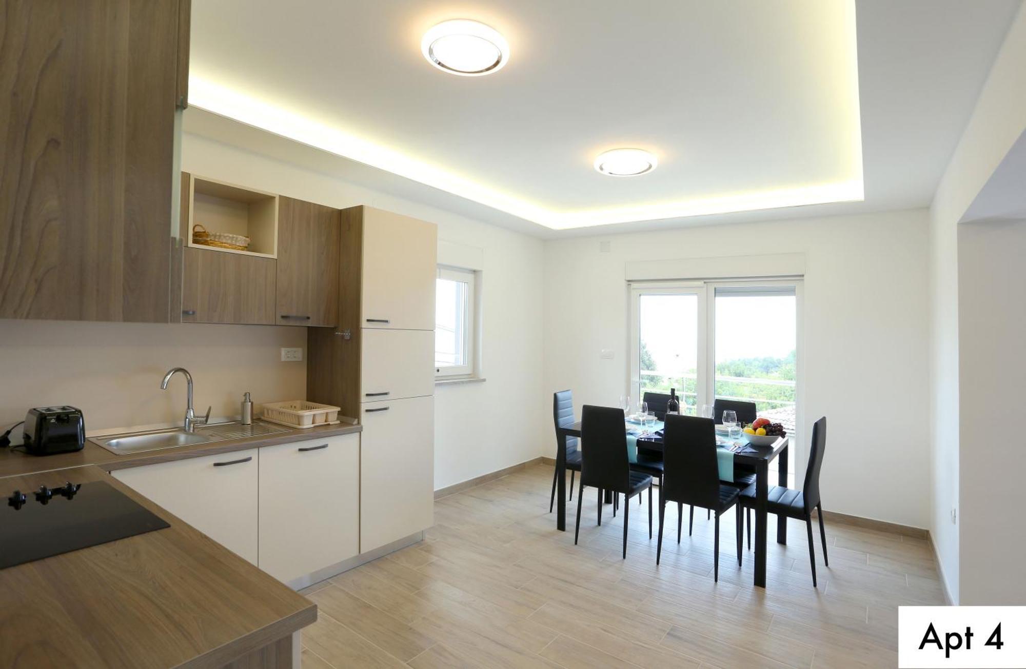 Villa Dragi With Pool, Sauna, & Whirlpool Opatija Quarto foto