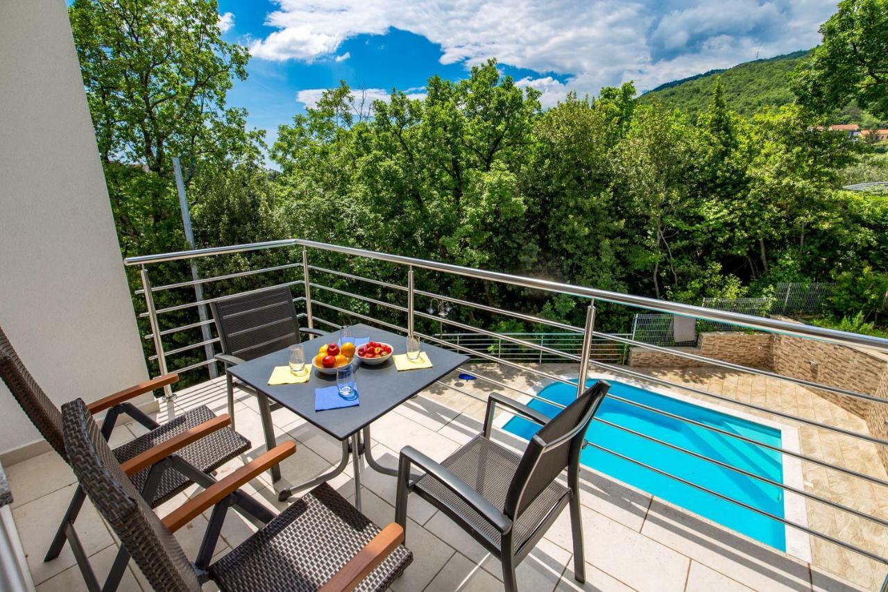 Villa Dragi With Pool, Sauna, & Whirlpool Opatija Quarto foto