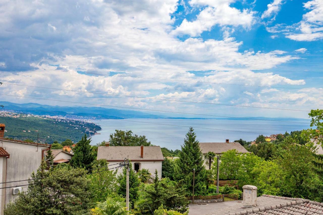Villa Dragi With Pool, Sauna, & Whirlpool Opatija Quarto foto